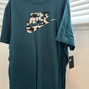 Nike Men's T-Shirt NWT
